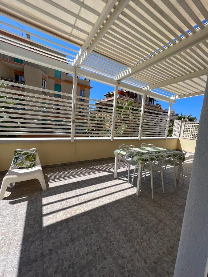 Rome, Beautiful Apartment In A Vintage Building Lido di Ostia Kültér fotó
