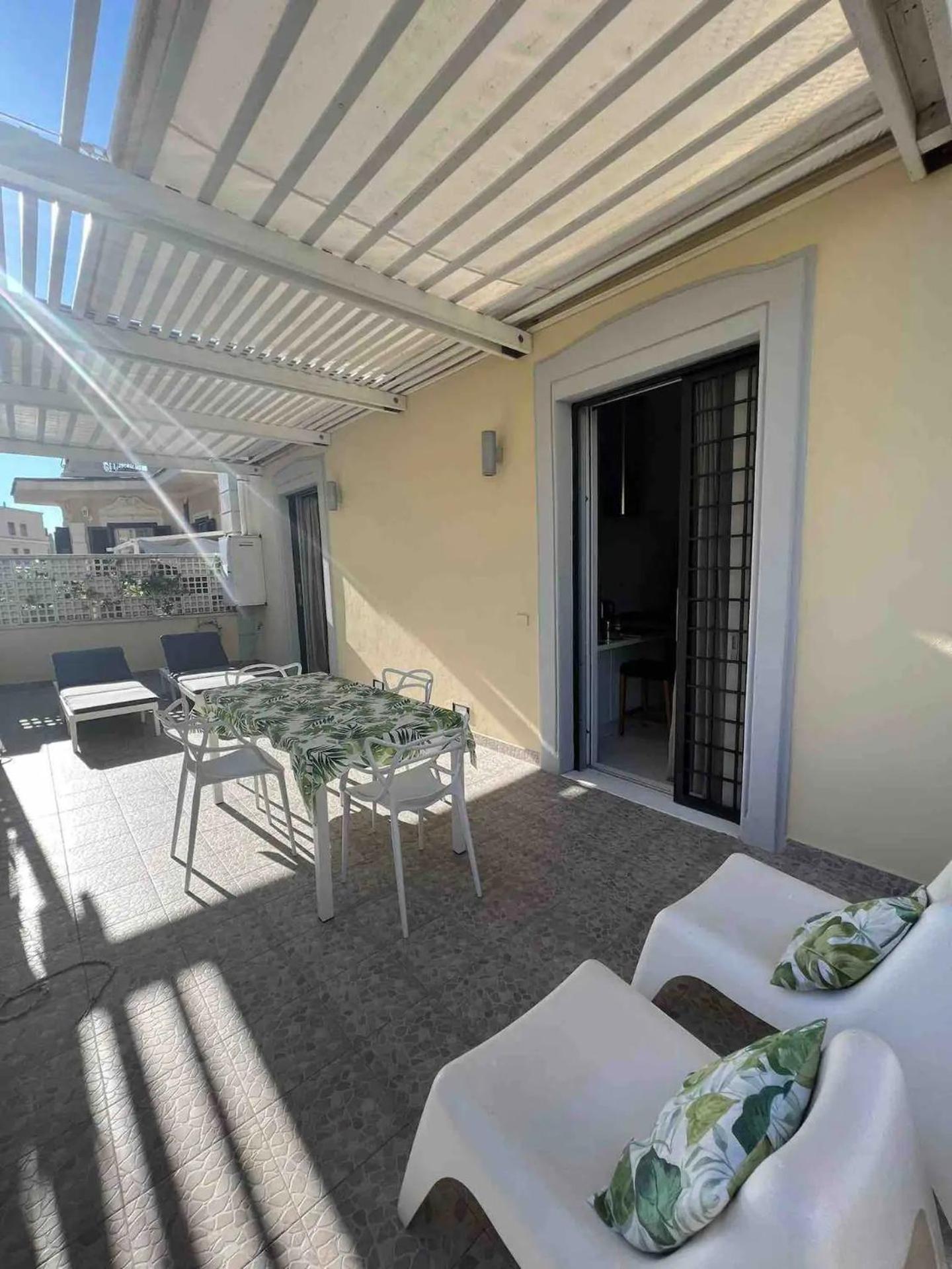 Rome, Beautiful Apartment In A Vintage Building Lido di Ostia Kültér fotó